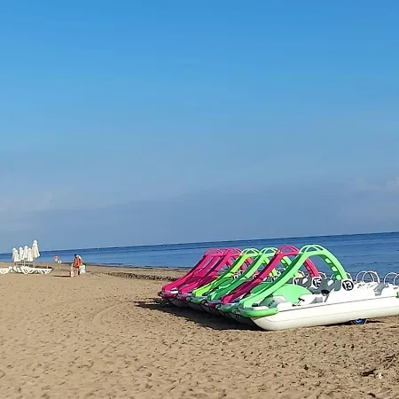 Con Ubicacion Ideal Y Amplia Terraza