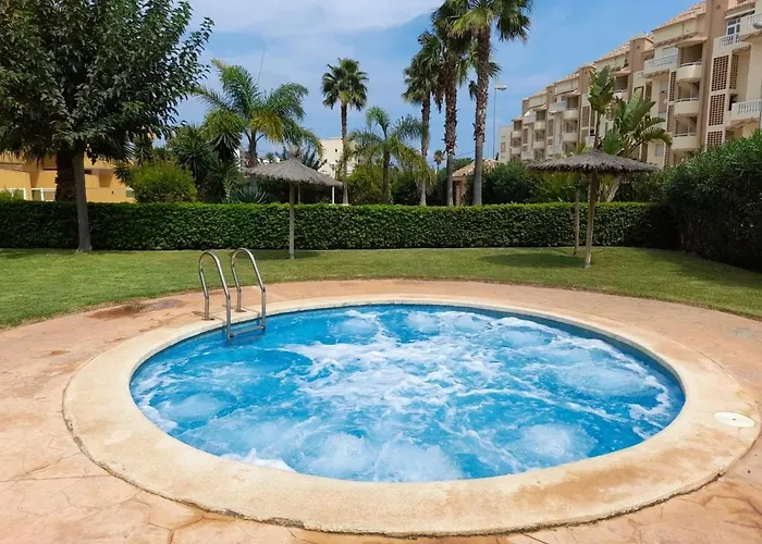 Con Ubicacion Ideal Y Amplia Terraza * Denia