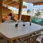Con Ubicacion Ideal Y Amplia Terraza Apartament Denia